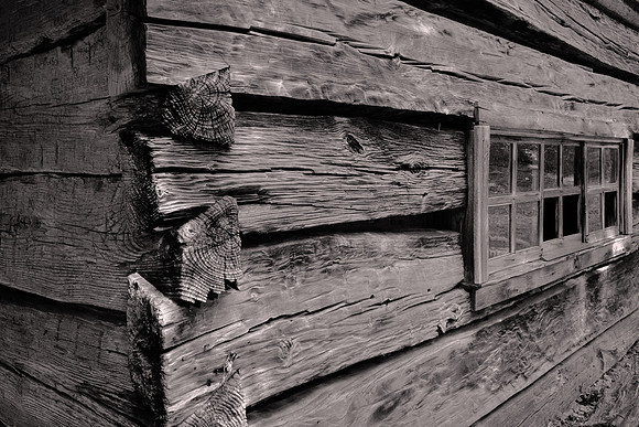 Ogle opened the first store in Gatlinburg.
