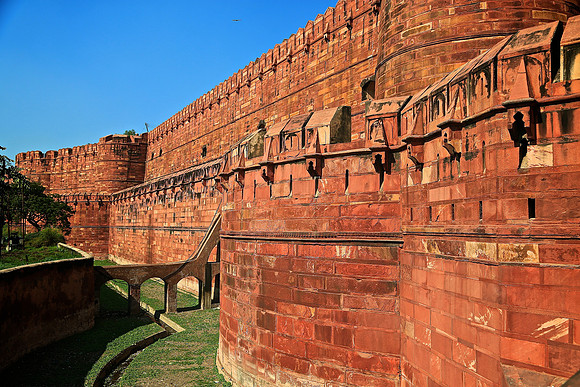 Agra Fort built 11th century