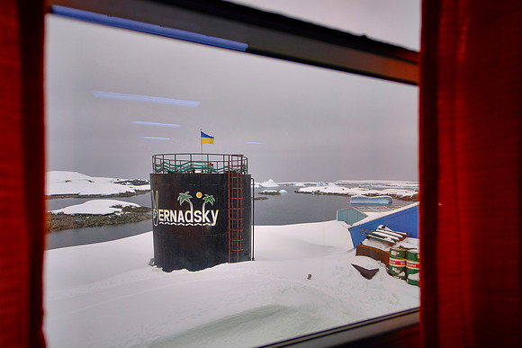 Vernadsky Research Base, Ukraine territory