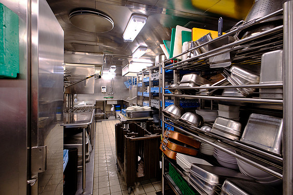 The Resolution has 13 chefs and a battalion of assistant chefs.
