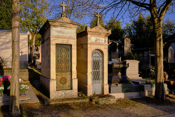 The cemetery opened in 1804 and takes its name from the confessor to Louis XIV, Père François de la Chaise (1624–1709).