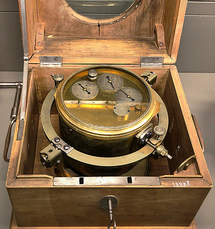 Marine clocks in the Musée des Arts et Métiers