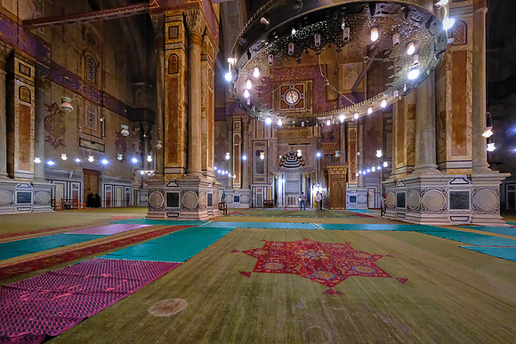 Craftsmen from all over the Mamluk empire explain the diversity and innovation of the mosque's design and decoration.
