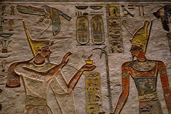 Tutankhamun took the throne at age 8 or 9 under the viziership of his successor, Ay, to whom he may have been related.