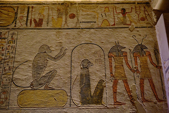 The tomb of Ramses IX has been open since antiquity, as is evidenced by the presence of Roman and Greek graffiti on the tomb walls.