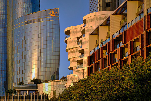 A 3-bedroom apartment in Barangaroo, a premium waterfront in Sydney, range from US$2.8 to US$7 million.