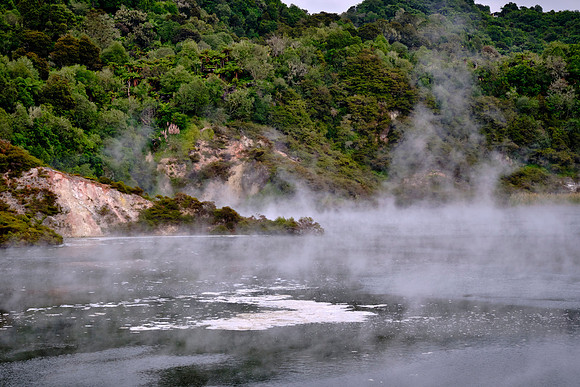 At least 18 explosions occurred in Waimangu between 1896 and 1981, with a mud eruption in 2016.