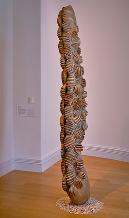 The art gallery has numerous exhibits, both historic and contemporary, that reference the Mäori tradition.