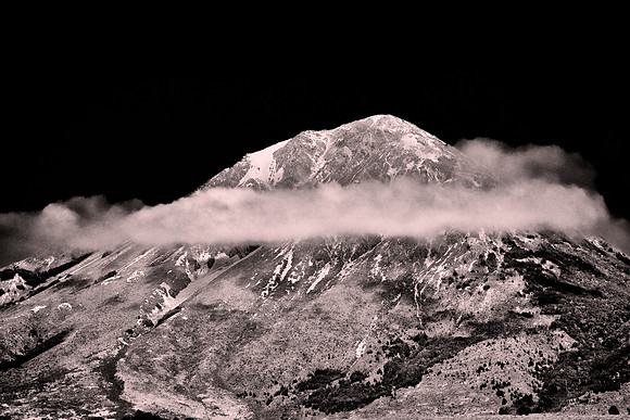 On the road in the Southern Alps from Hokitika to Christchurch, New Zealand