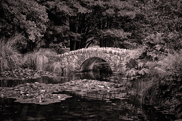 Stone bridge, Queenstown Gardens, New Zealand