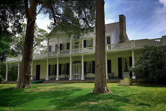 Linden, Natchez (built 1800)