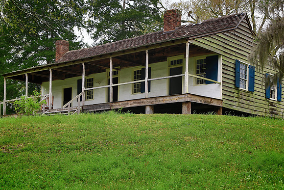 Mount Locust Inn, Natchez Trace (built 1780)
