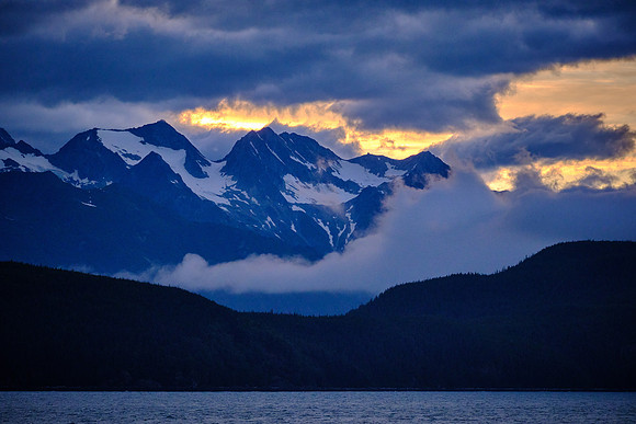 The bedrock belongs largely to the Coast Mountains.
