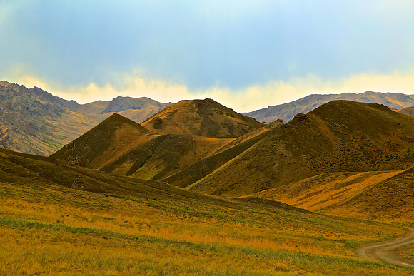 Vulture Valley, Altai Mountains, southern Mongolia