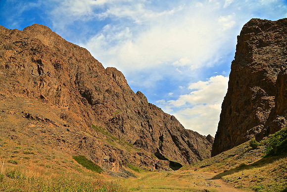Vulture Valley, Altai Mountains, southern Mongolia