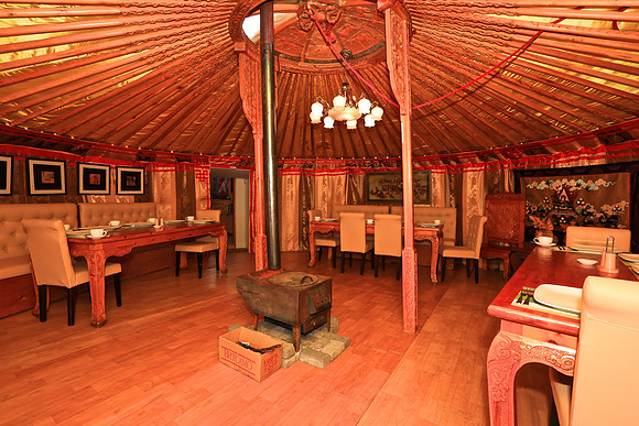 Guru Ger Camp dining ger