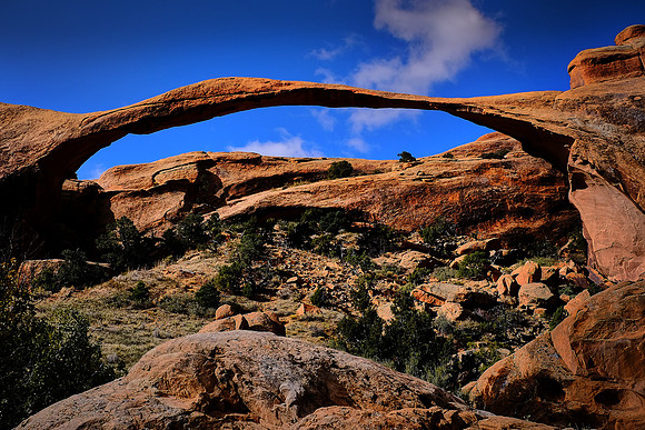 Landscape Arch in Devils Garden, Arches National Park, UT