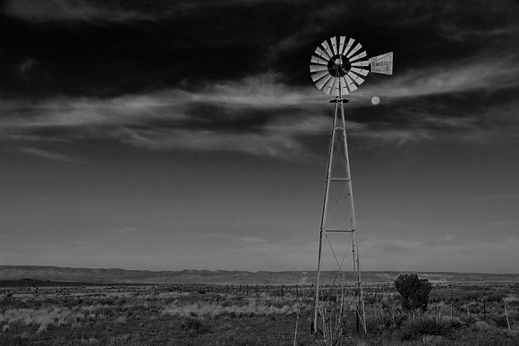 On the road to Quarai Ruins, New Mexico