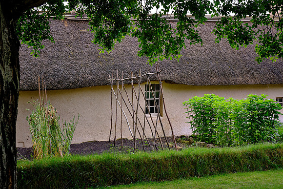 Burns was born in this house in 1759 and lived here until Easter 1766.