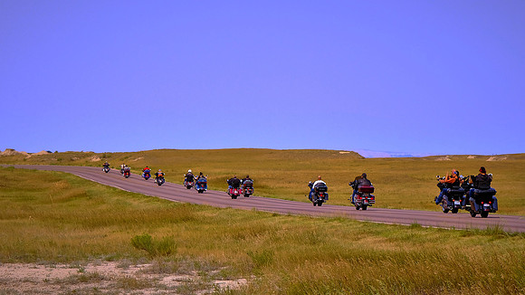 Sturgis residual visits the Badlands National Park, SD