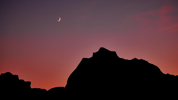 Moon rise at sunset near White River Valley Overlook, Badlands National Park, SD
