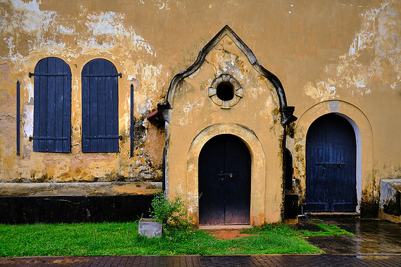 The Portuguese arrived in Galle during the 16th century, but the port city reached its height during the Dutch colonial period in the 18th century.