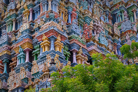 Though the temple has historic roots, most of the present campus structure was rebuilt after the 14th century CE, further repaired, renovated and expanded in the 17th century by Thirumalai Nayak.