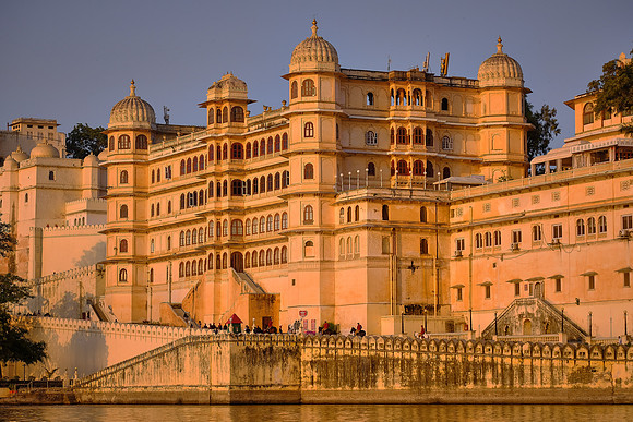 City Palace at sunset, Udaipur, Rajasthan, India.