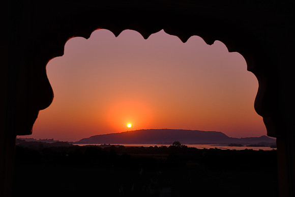 Sunrise over Udaipur, Rajasthan, India.