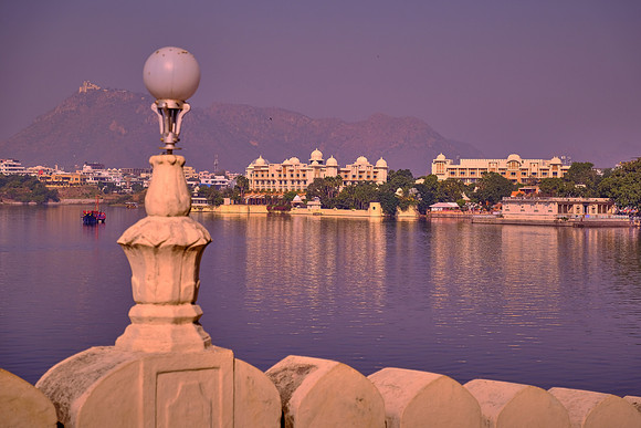 Lake Pichola, Udaipur, Rajasthan, India.