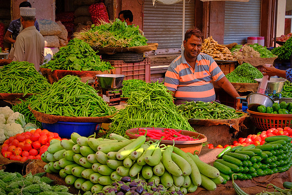 Market life in Jodhpur, Rajasthan, India.