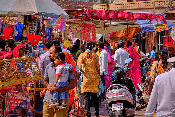 Market life in Jodhpur, Rajasthan, India.
