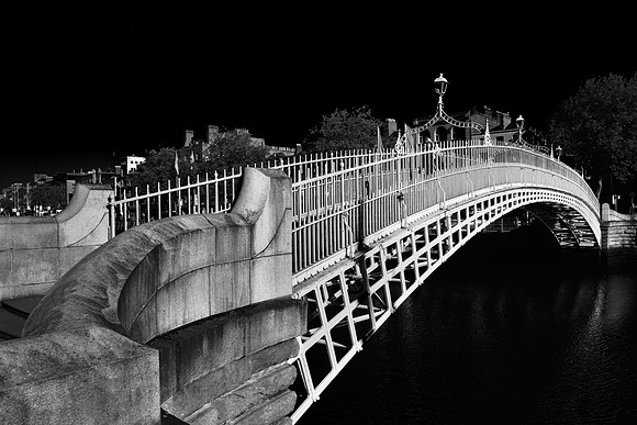 The Ha'penny Bridge, Dublin, Ireland