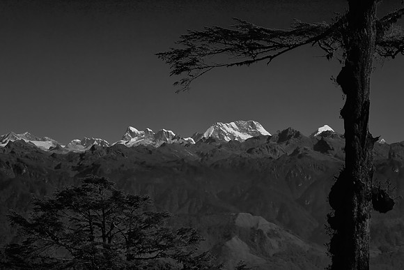 Bhutanese Himalayan Mountain Range, Dochula Pass, Bhutan