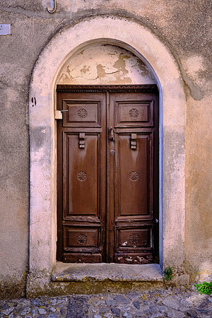 Reggio Calabria is located on the "toe" of the Italian Peninsula.