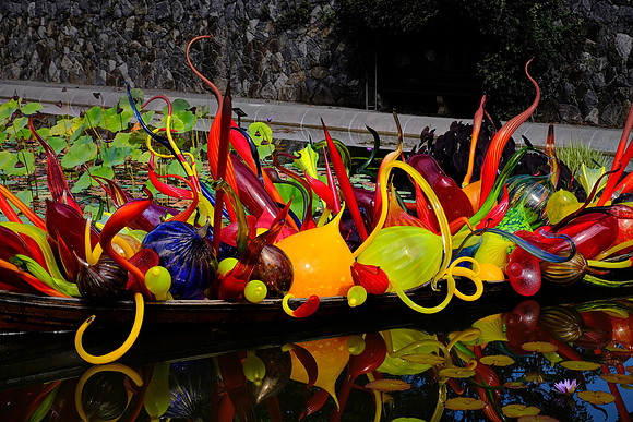 Dale Chihuly at the Biltmore Estate in the day, Asheville, NC