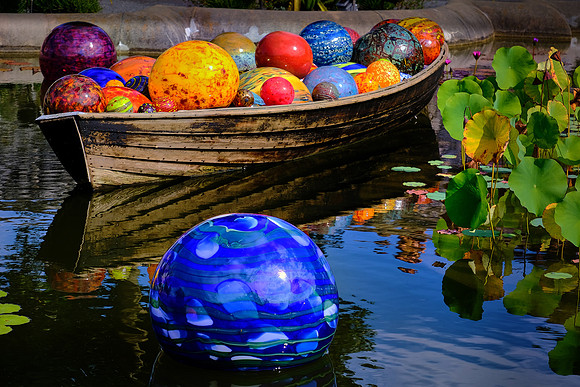 Dale Chihuly at the Biltmore Estate in the day, Asheville, NC