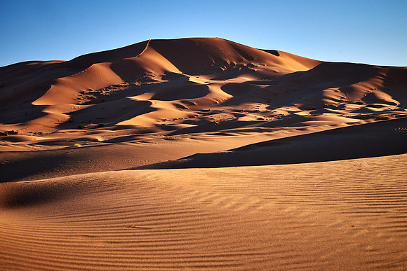 Sunset over the Erg Chebbi dunes, Merzouga, Sahara Desert, High Atlas Mountains, Morocco