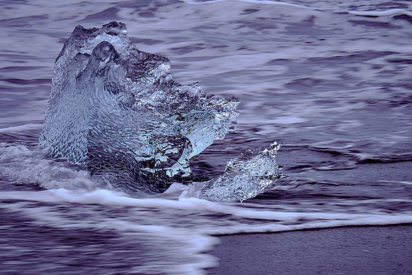 Diamond Beach, Glacial Lagoon, Jokulsarlon, Vatnajokull National Park, southeast Iceland