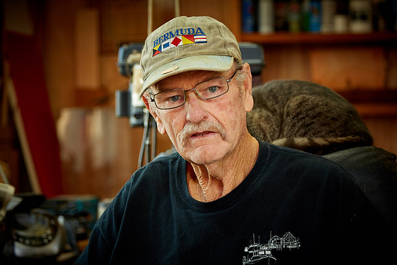Kefford Linton, woodcarver, Saxis, VA