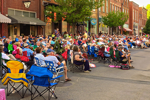 Friday evening concert on the square