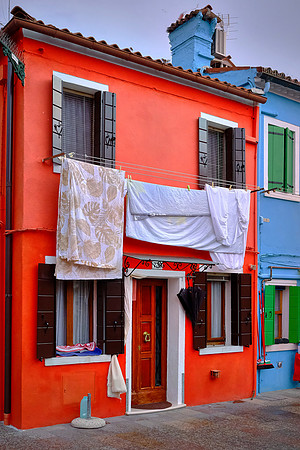 Only about 3,000 people live on Burano today.