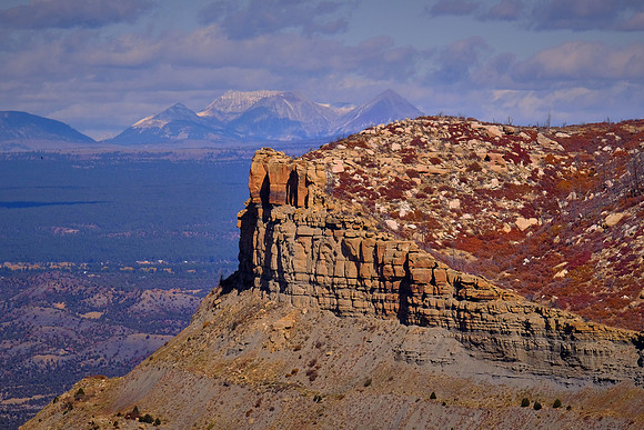 Starting c. 7500 B.C. Mesa Verde was seasonally inhabited by a group of nomadic Paleo-Indians.