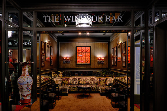 The Windsor Bar upheld the British tradition of an afterdinner Port wine.