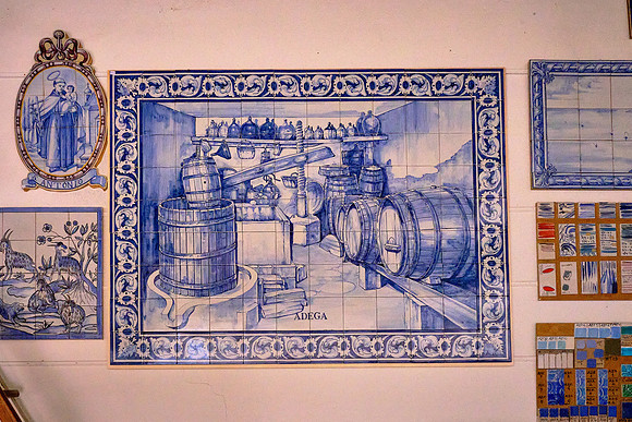 Azulejos techniques advanced from the 13th through 15th centuries.