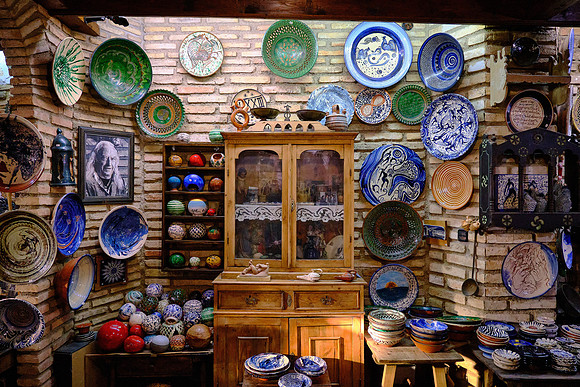 We visited a contemporary pottery and associated shop.