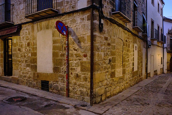 On this corner in 2007 an ancient Jewish synagogue was discovered and opened to the public in 2010.