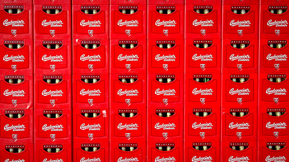 To distinguish Budweis beer from that coming from other regions, it was called Budweiser Bier ("beer from Budweis" in German).