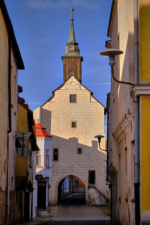 The town center is well preserved and is protected by law as an urban monument reservation.