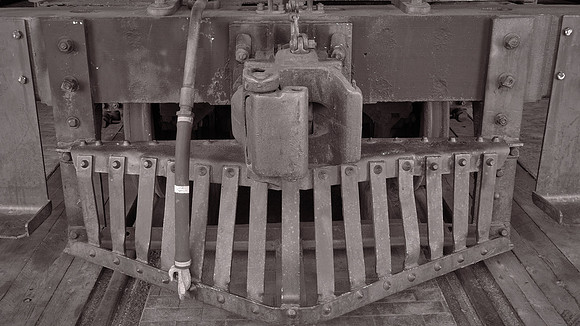 Before No. 544 could be used in the U.S, wider tires had to be installed since the Russian Railroads used 5-foot gauge, instead of 4 feet 8½ inches.